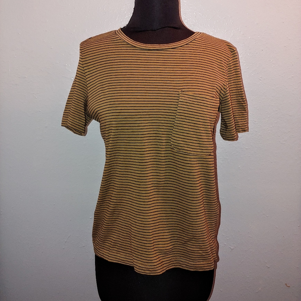 4/$25 Zara Cropped Tee